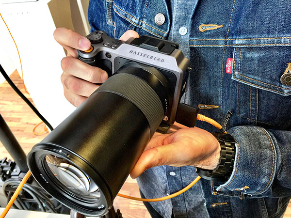 Hands On With The New Hasselblad X1d Ii 50c Mirrorless Medium Format 7362