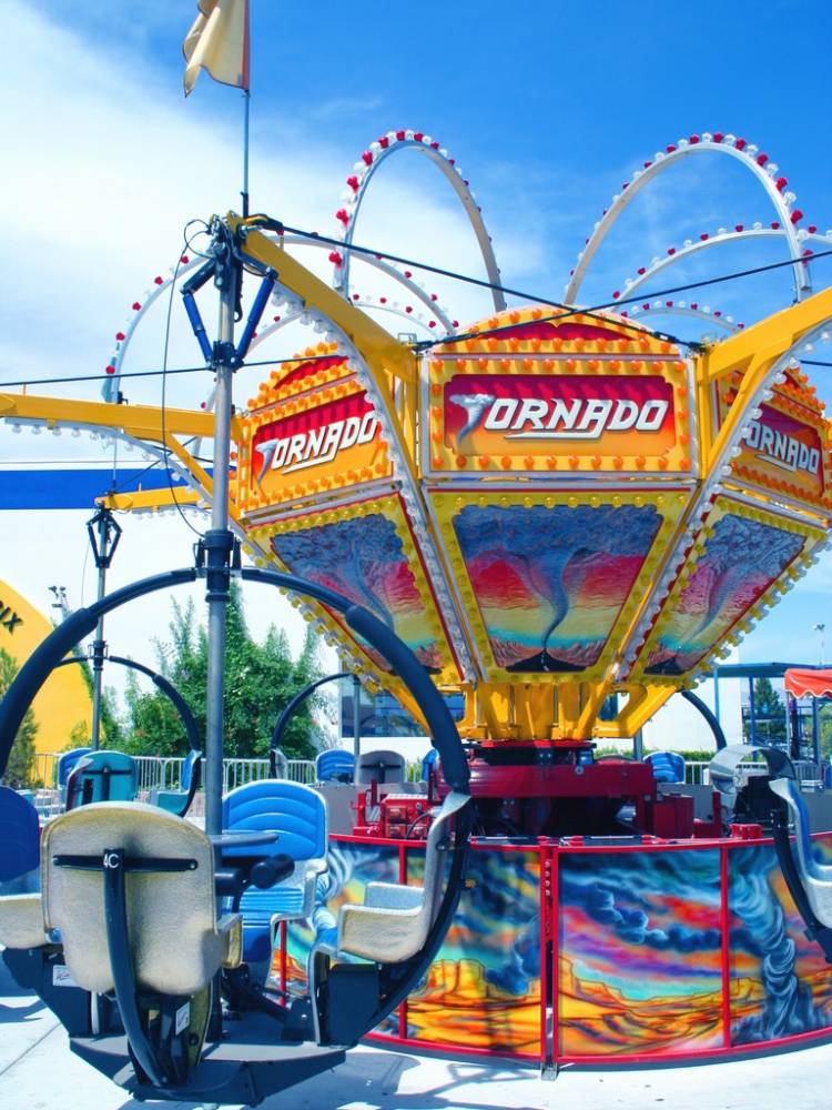 tornado ride at the fair
