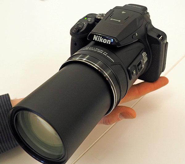 Cokes Danser Heerlijk Nikon Intros Coolpix P900 Compact Camera with 83x (24-2000mm) Zoom Power  (Hands-on Photos) | Shutterbug