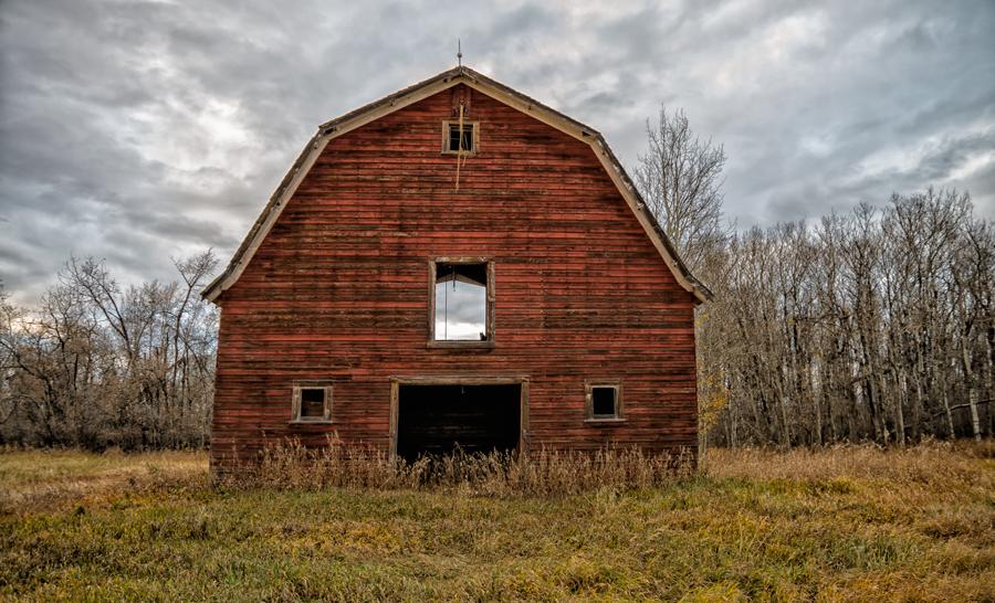 old red barn pictures